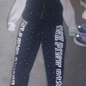 LOOKING FOR THIS OUTFIT